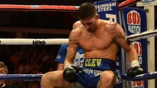 Nathan Cleverly'n colli
