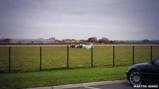 Maes Awyr Penarlâg crash