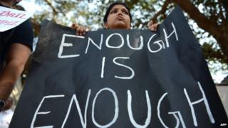 Протесты против группового изнасилования студента в Дели, декабрь 2012 г.