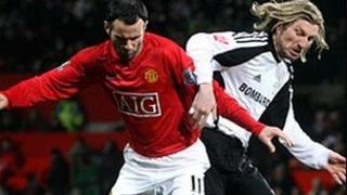 Giggs a Savage