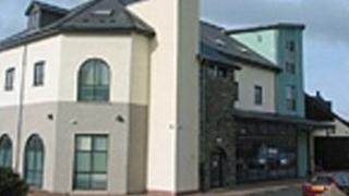 Llys Ynadon Aberystwyth