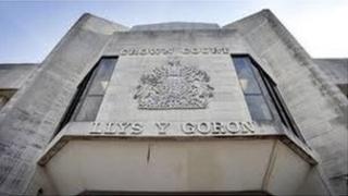 Llys y Goron Abertawe
