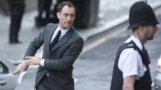 Jude Law arriving at the Old Bailey to give evidence as a witness