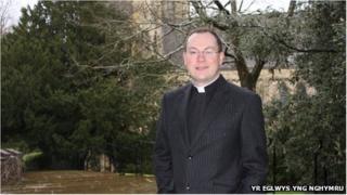 Parchedig Gerwyn Capon