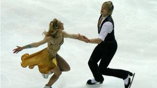 Pernelle Carron a Lloyd Jones