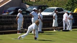 Clwb bowls
