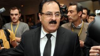 Gen Salim Idris at a Syrian opposition meeting in Istanbul in April 2013