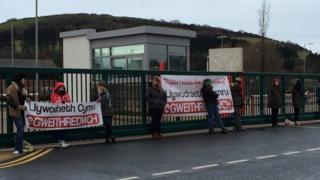 Protest Cymdeithas yr Iaith yn Aberystwyth