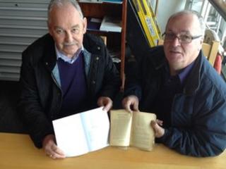 Edwin Hughes a Peter Roberts