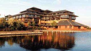 Adeilad Cyngor Caerdydd