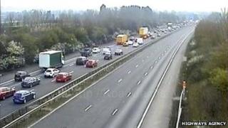 Queuing traffic