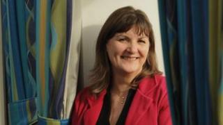 Jayne Saunders