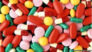 Ассортимент препаратов в форме таблеток и капсул