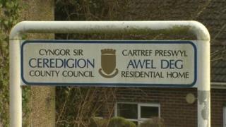 Cartref Awel Deg
