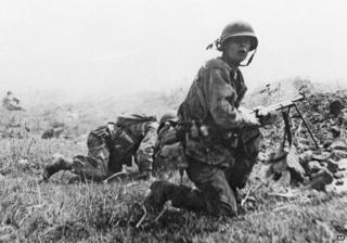 Французские солдаты во время битвы за Дьен Бьен Фу