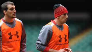 Sam Warburton a Justin Tipuric