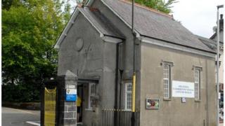Mae'r amgueddfa yn yr hen borthdy