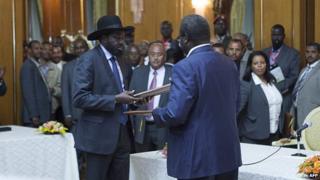 South Sudan government and rebels 'agree to end fighting'