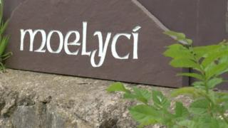 Moelyci Environmental Centre sign