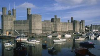 castell caernarfon