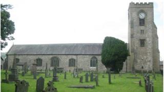Eglwys Sant Mihangel, Abergele