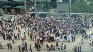 Ant-war protestors