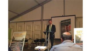 Jonathan Edwards yn lansio'r ymgyrch