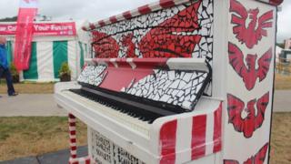 Piano'r Scarlets