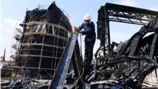 Engineer at damaged power plant in Gaza (13/08/14)