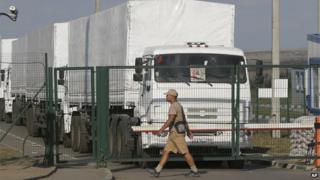 Russian convoy at border - 21 August 2014