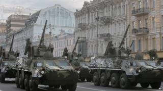 Ukrainian military vehicles prepare for independence day during rehearsals on Saturday in central Kiev (23 August 2014)