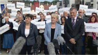 Ruth Davidson, Johann NicLaomainn agus Uilleam Rennie