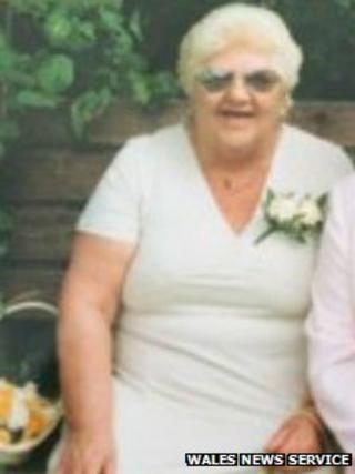 Sonia Powell