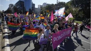Марш правозащитников и геев прошел