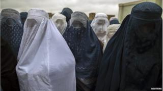 Женщины в бурках в Афганистане (файл изображения)