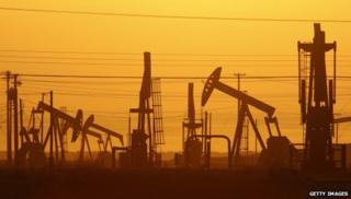 Нефтяные вышки в Калифорнии
