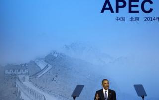 Президент США Барак Обама выступает на саммите АТЭС в понедельник, 10 ноября 2014 года, в Пекине. (AP Photo / Andy Wong)