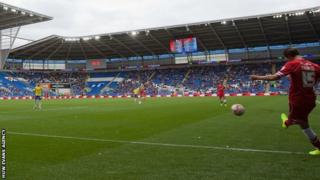 Stadiwm Dinas Caerdydd