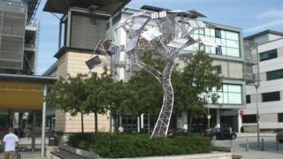 Solar tree planned for Millennium Square, Bristol