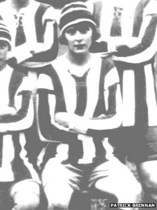 WW1: The female football pioneers