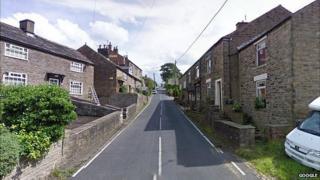 Moor End Road, Stockport (general view, Google Street View)