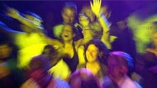Clwb nos