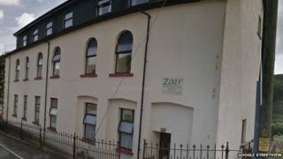 Cartref preswyl Zoar yn Nhonypandy.