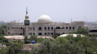 Photo of new presidential palace under constructions (June 2014)