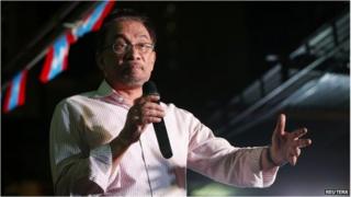 Anwar Ibrahim at a rally in Kuala Lumpur (9 Feb 2015)