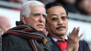 Sam Hammam a Vincent Tan