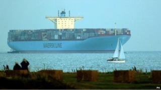 MS Emma Maersk pulls into Felixstowe