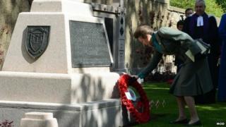 Princess Royal laying a wreath
