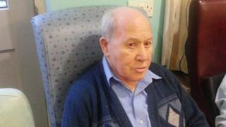 Пациент Tawel Fan Джон Мартиндейл, 84 года