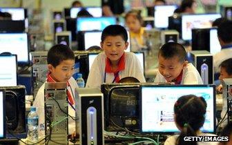 Children in computer class